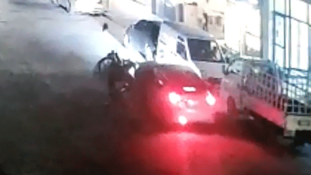 Emirdağ'da kaza: 2'si ağır 3 yaralı