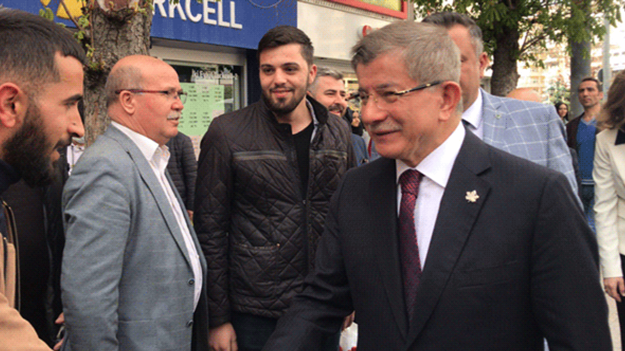 Davutoğlu: Eskişehir'in sorunlarını biliyor takip ediyoruz