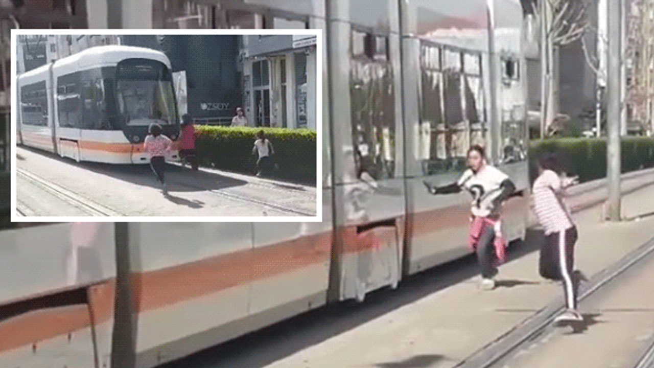 Eskişehir'de çocukların tramvay ile tehlikeli oyunu