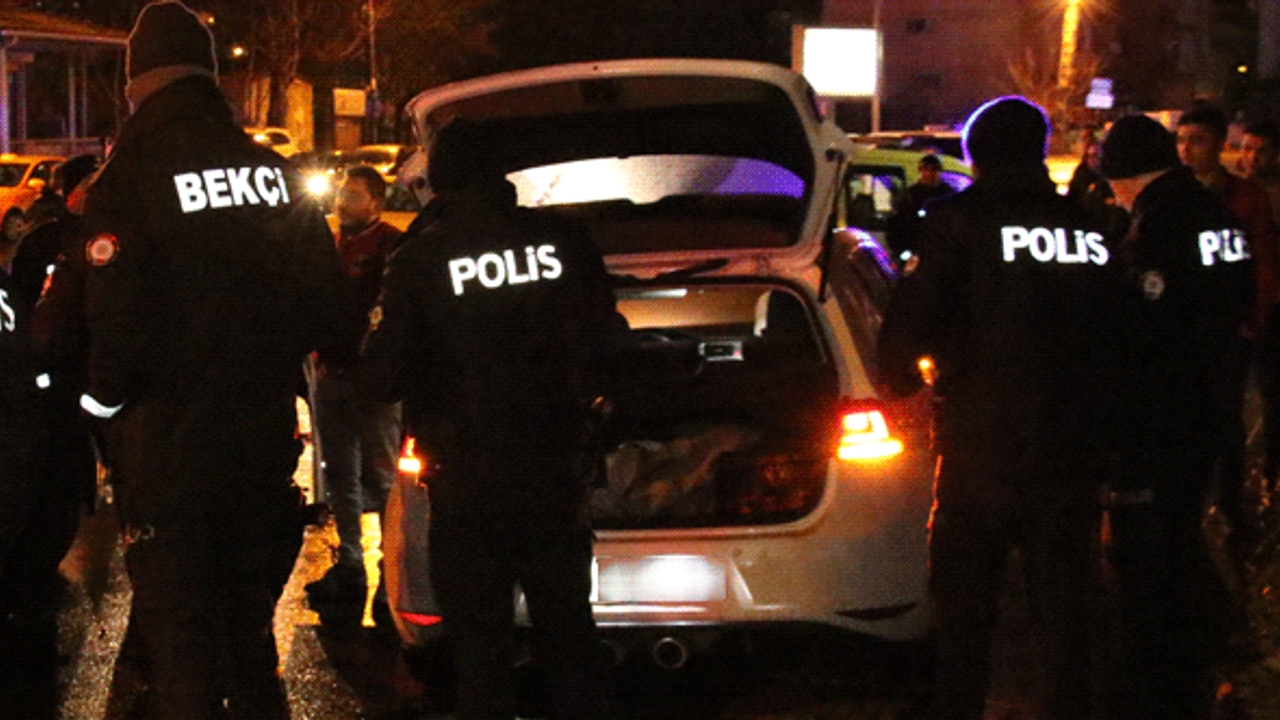 Eskişehir'de kaçakçılık operasyonu: Binlercesi ele geçirildi