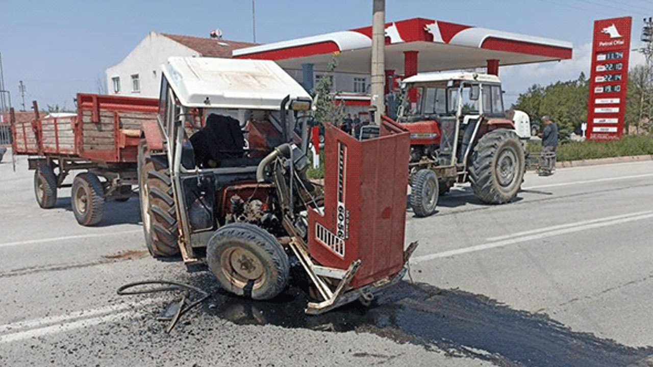 Eskişehir'de traktörlerin kazası ucuz atlatıldı