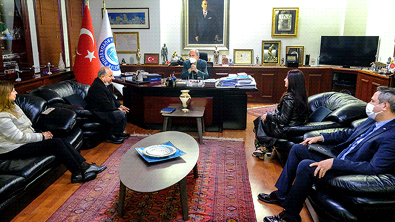 Savronik'ten Başkan Büyükerşen'e ziyaret