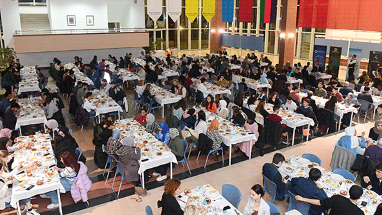Uluslararası öğrenciler Eskişehir'deki programda buluştu
