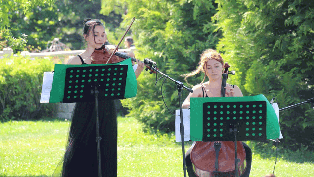 Eskişehir'de açık havada büyüleyen konser