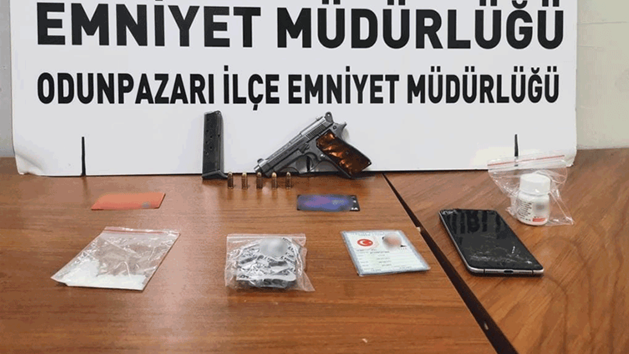 Eskişehir'de aranan üç suç makinesi yakalandı