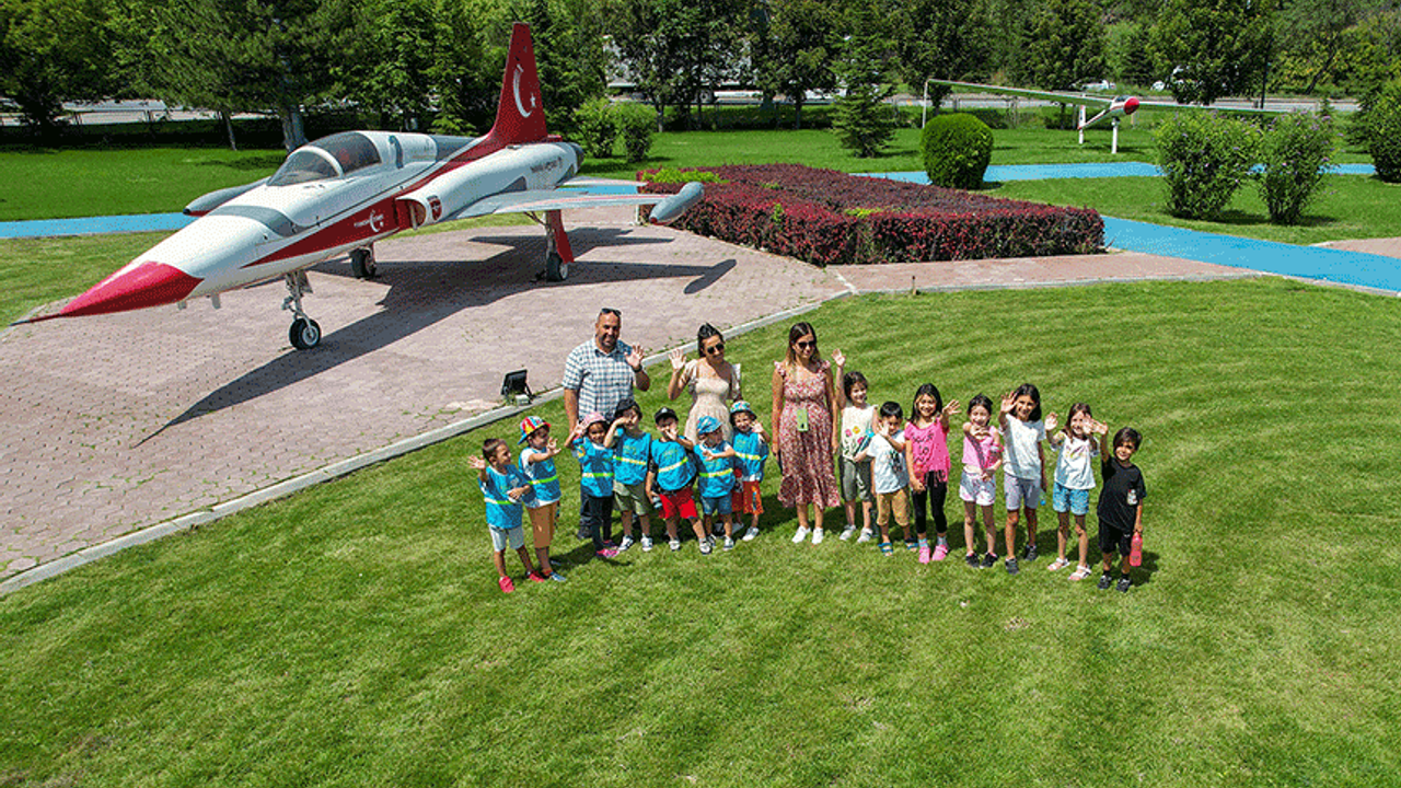Eskişehir'de çocuklar Havacılık ve Teknoloji Parkı'nı çok sevdi