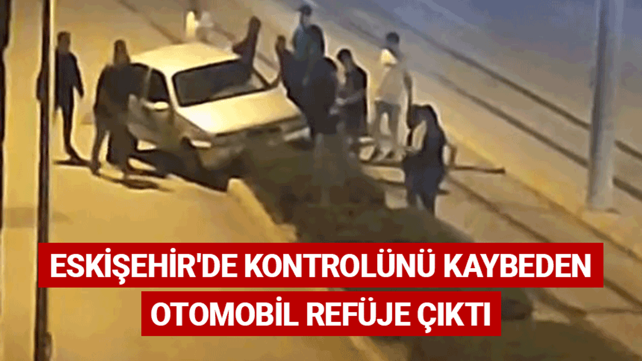 Eskişehir'de kontrolünü kaybeden otomobil refüje çıktı
