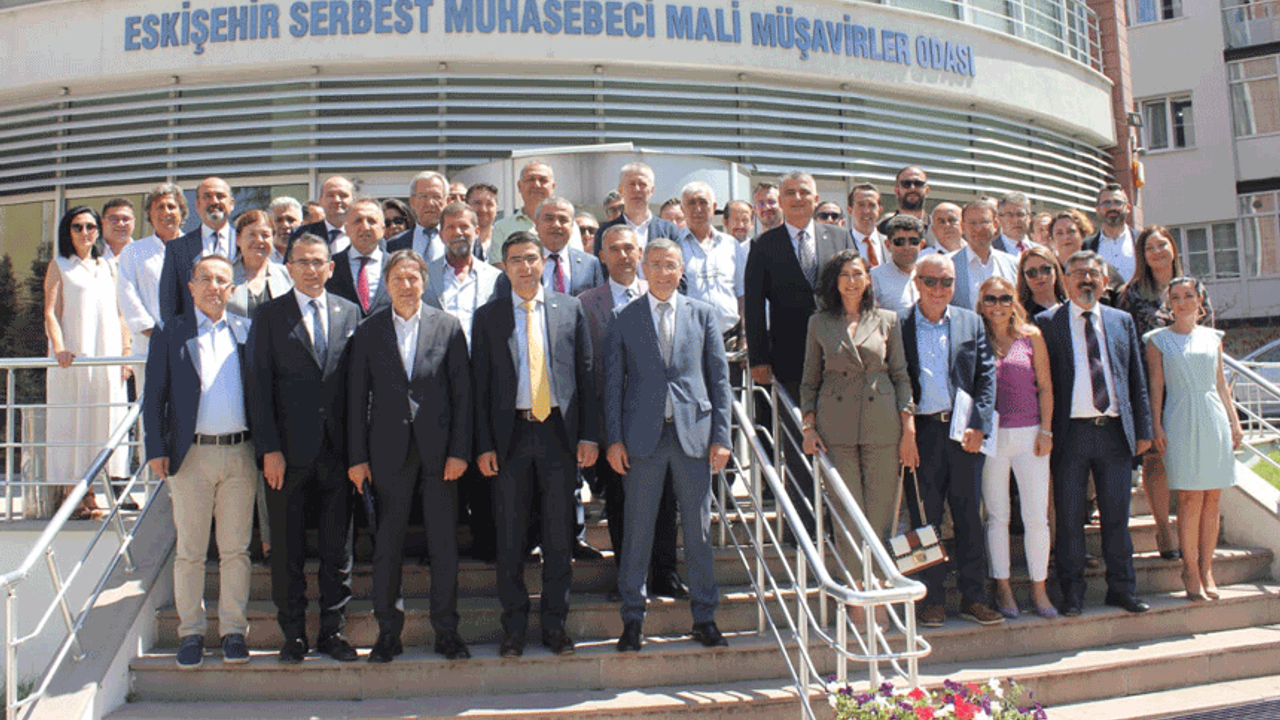 Genel başkan adayından Eskişehir'e özel ziyaret