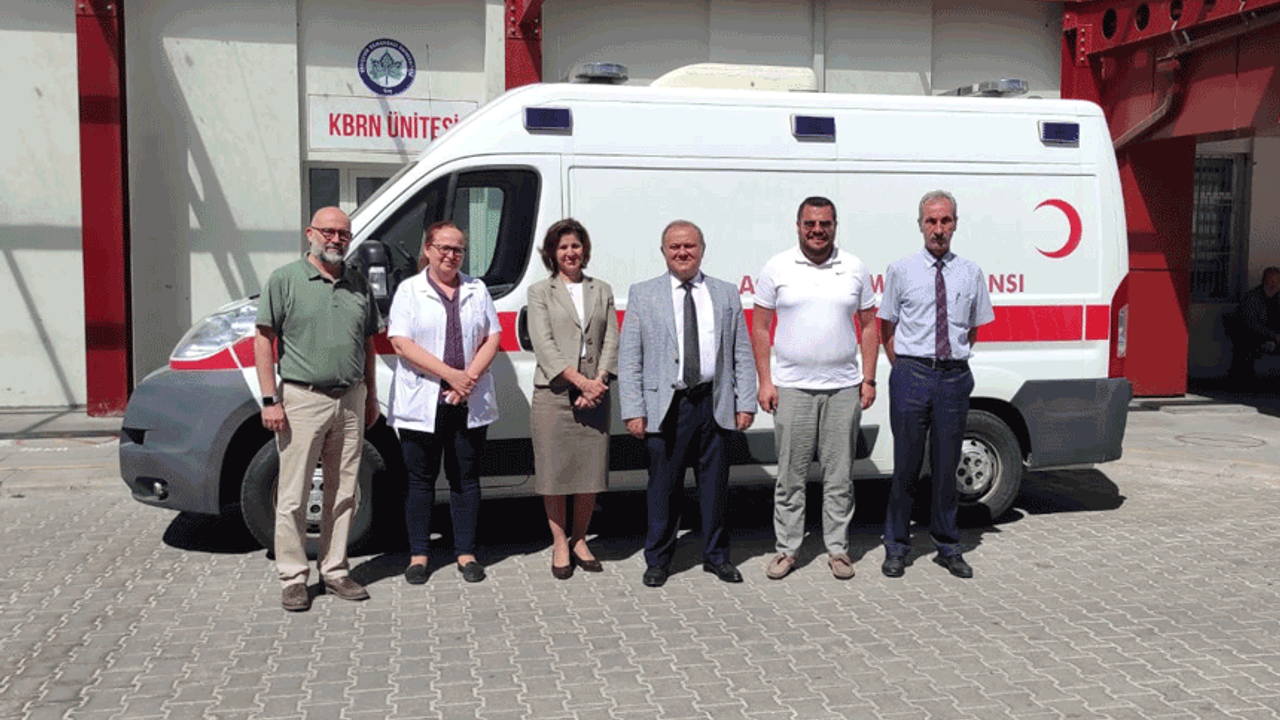Eskişehir Osmangazi Üniversitesi'ne nakil ambulansı