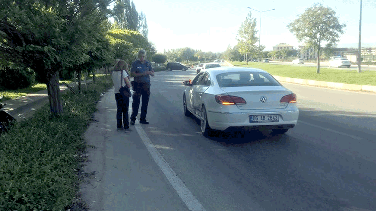 Eskişehir'de iki otomobil çarpıştı! Kaza ucuz atlatıldı