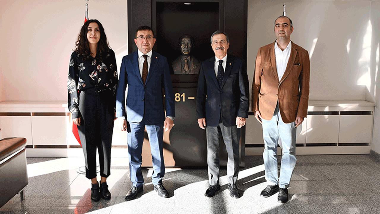 Başkan Ahmet Ataç'tan Eskişehir Barosu'na ziyaret