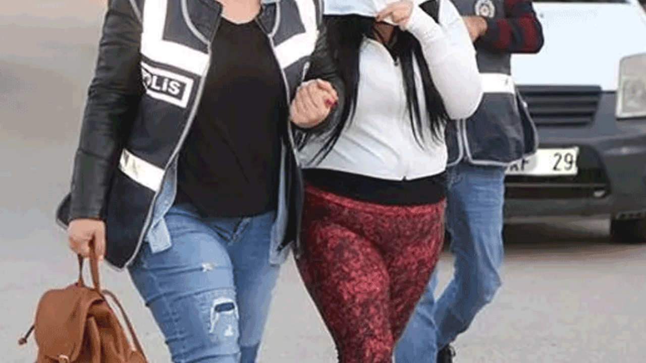 Eskişehir'de eskort operasyonu: 9 gözaltı, 25 sınır dışı