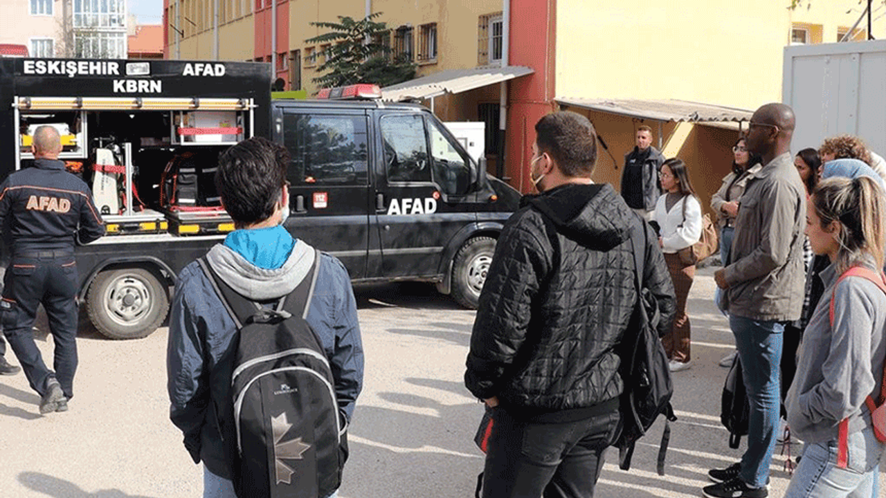 Tıp öğrencilerinden AFAD Eskişehir'e ziyaret