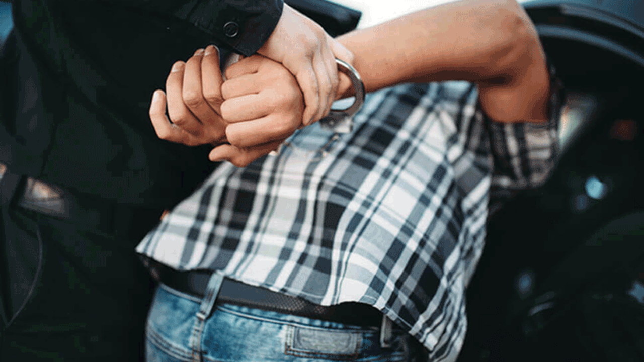 Eskişehir'deki uyuşturucu operasyonunda tutuklama