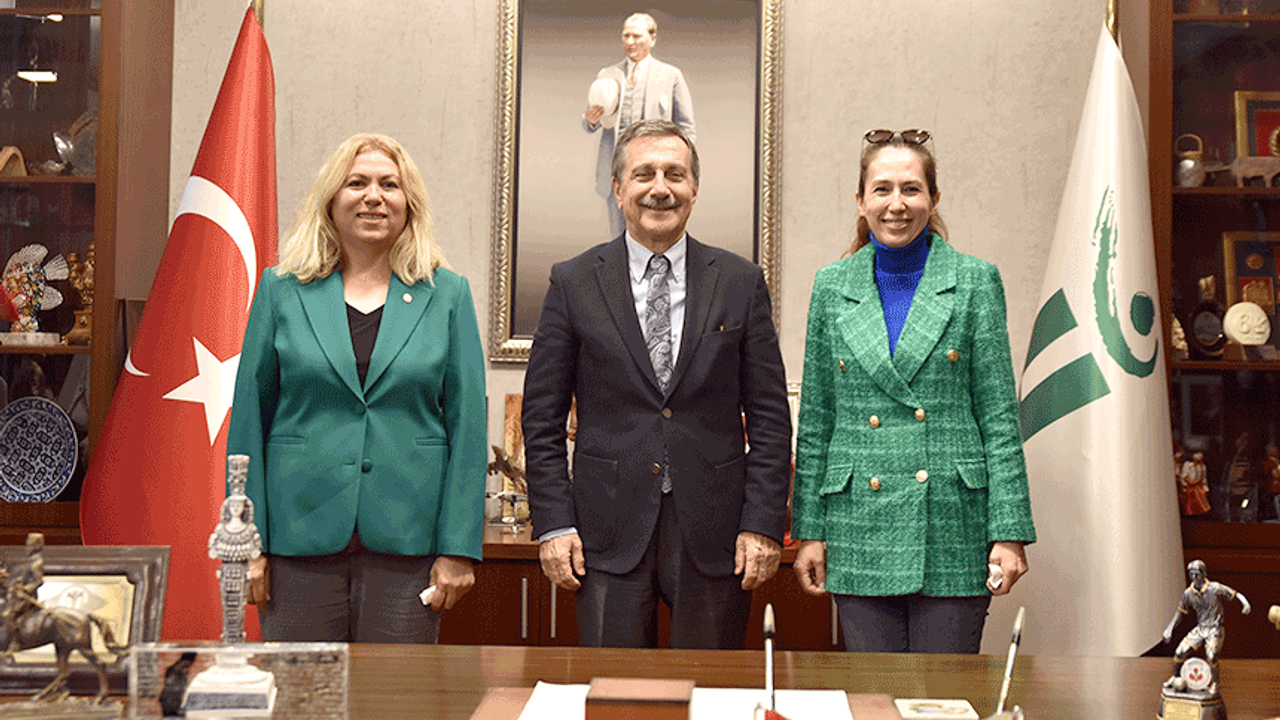 Kadın muhtarlar Başkan Ahmet Ataç ile bir araya geldi