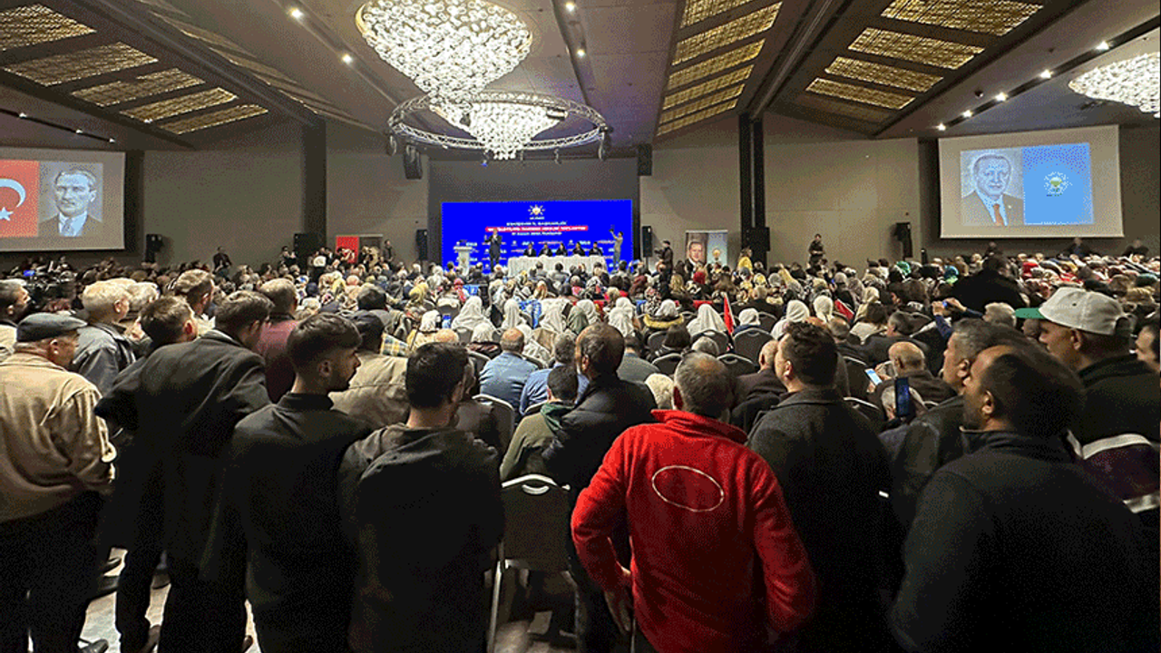 AK Parti Eskişehir'de coşkulu toplantı