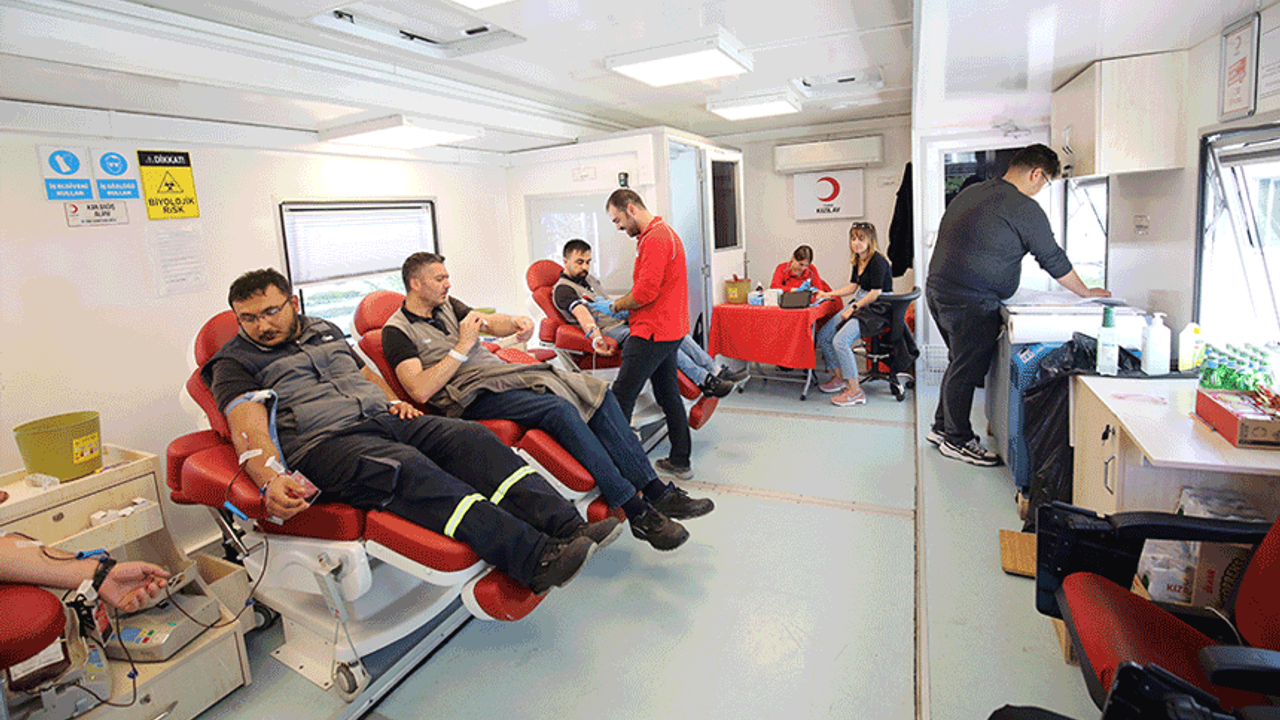 Eskişehir'de TEI çalışanlarından kan bağışı