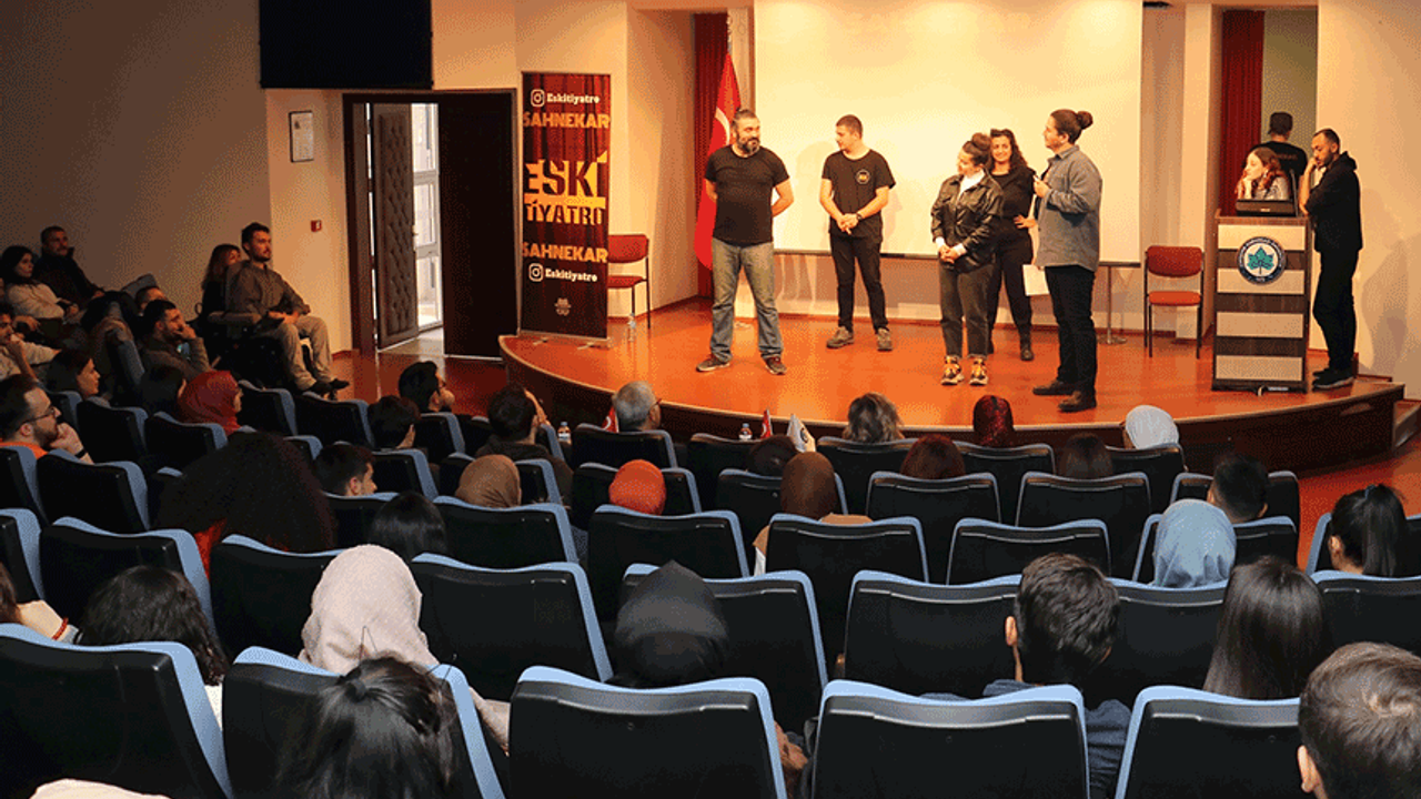 Eskişehir Osmangazi Üniversitesi'nde engelliler için farkındalık oluşturdular