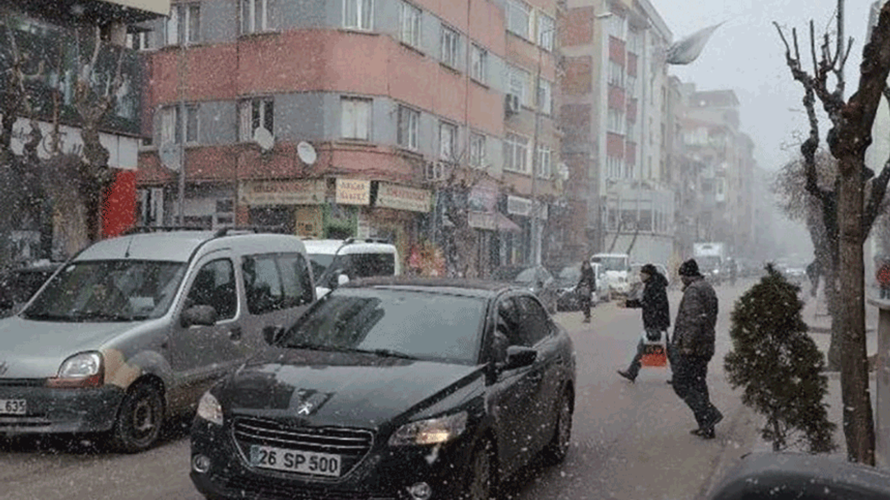 Meteoroloji'den Eskişehir'e kuvvetli rüzgar uyarısı
