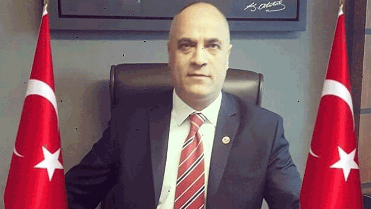 CHP'li belediye meclis üyesi partisinden istifa etti