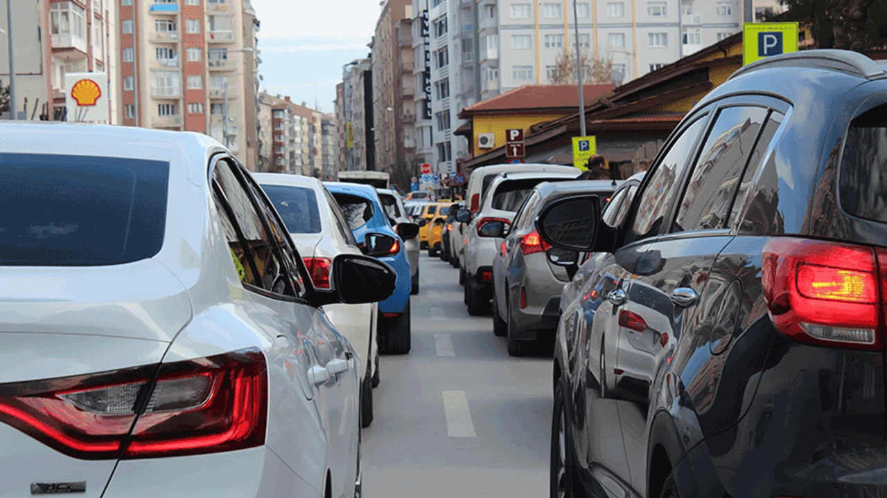 Eskişehir trafiğinde araç sayısında artış devam ediyor
