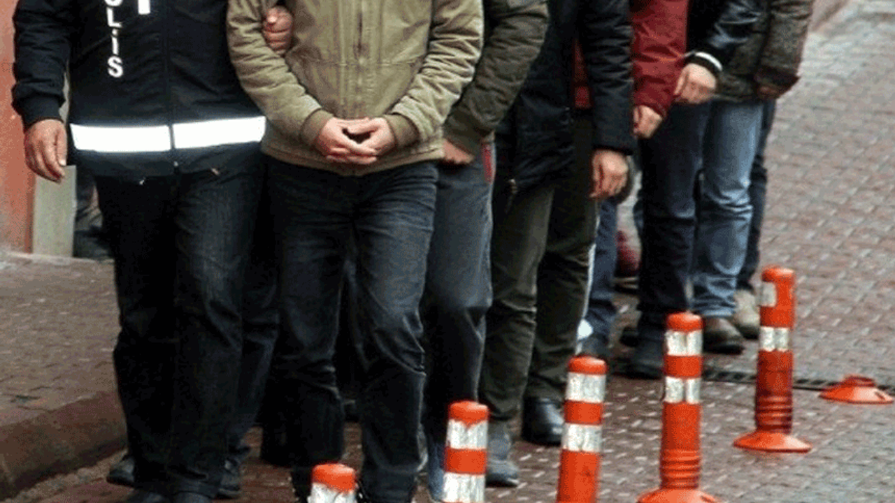 Eskişehir'de kesinleşmiş hapis cezası bulunan firariler yakalandı