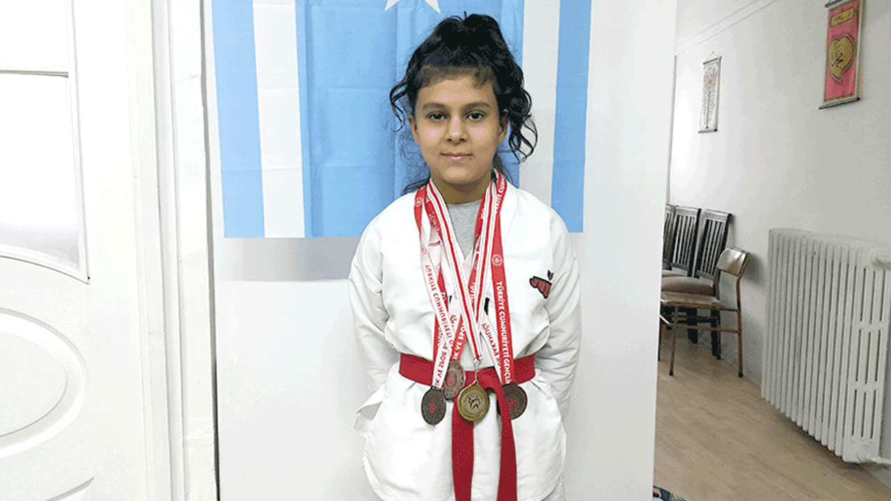 Eskişehir'de yaşayan Iraklı Türk kızın büyük başarısı