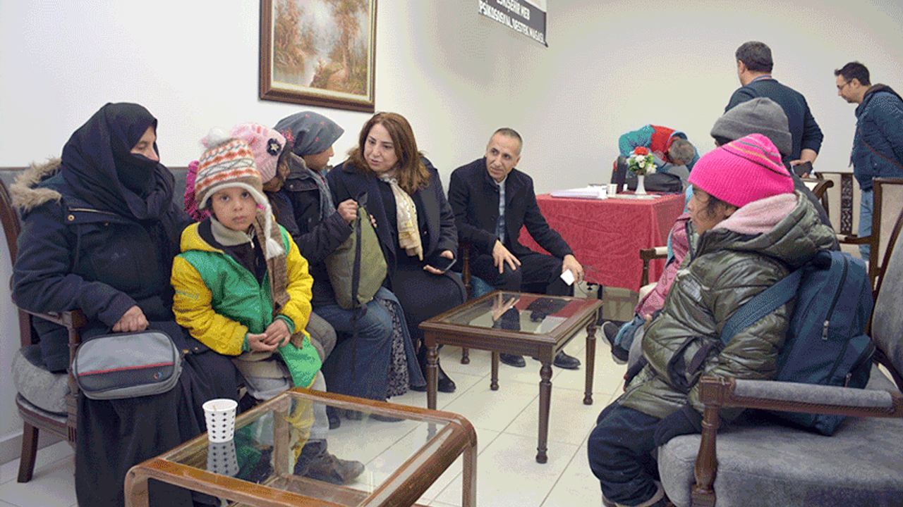 Eskişehir'de depremzedeler için destek masası