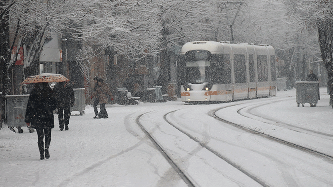 Eskişehir'de kar yağışı devam edecek mi? Meteorolojiden açıklama