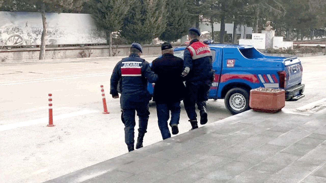 Eskişehir'de pes dedirten hırsızlık: Mezarlığı bile soydu