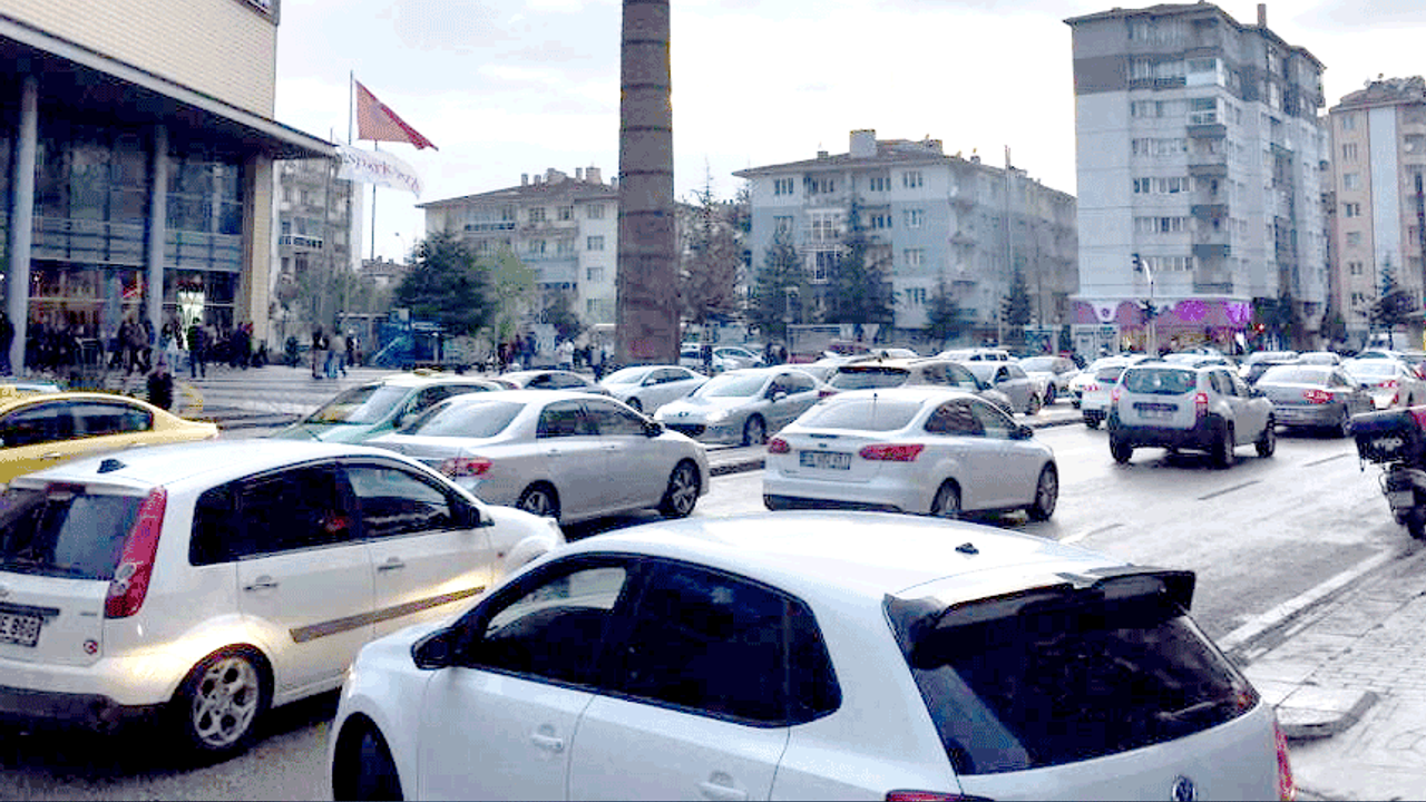 Eskişehir'de trafiğe çıkan araç sayısında rekor artış