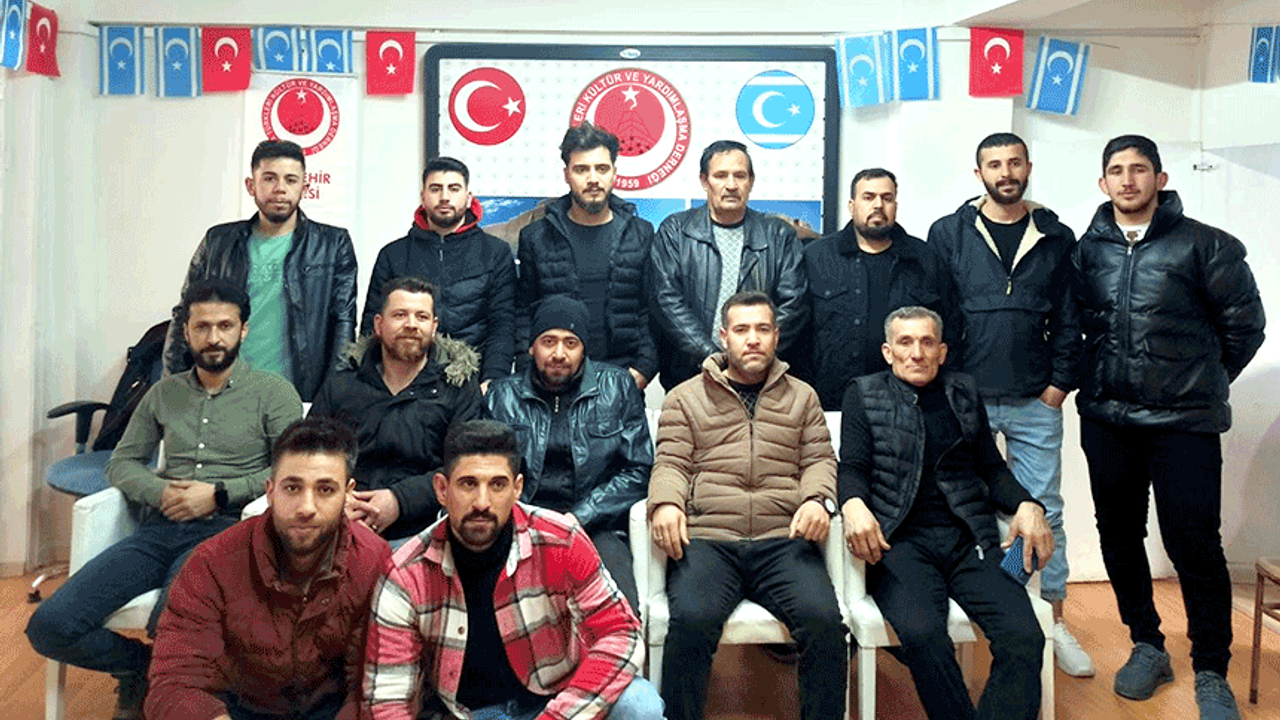 Eskişehir'de yaşayan Irak Türkmenleri afet bölgesinde döndü