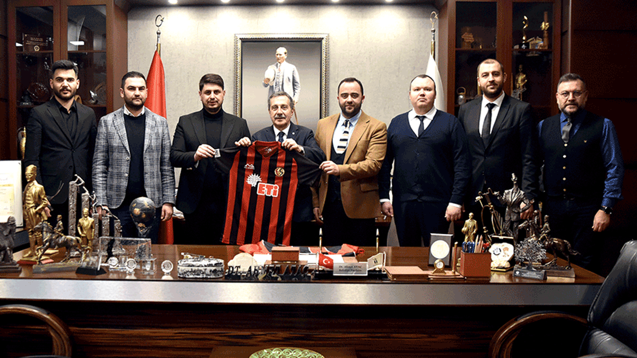 Eskişehirspor yönetimi Ahmet Ataç'la bir araya geldi