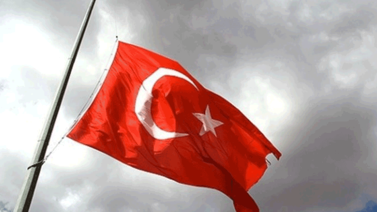 Türkiye genelinde 7 gün milli yas ilan edildi