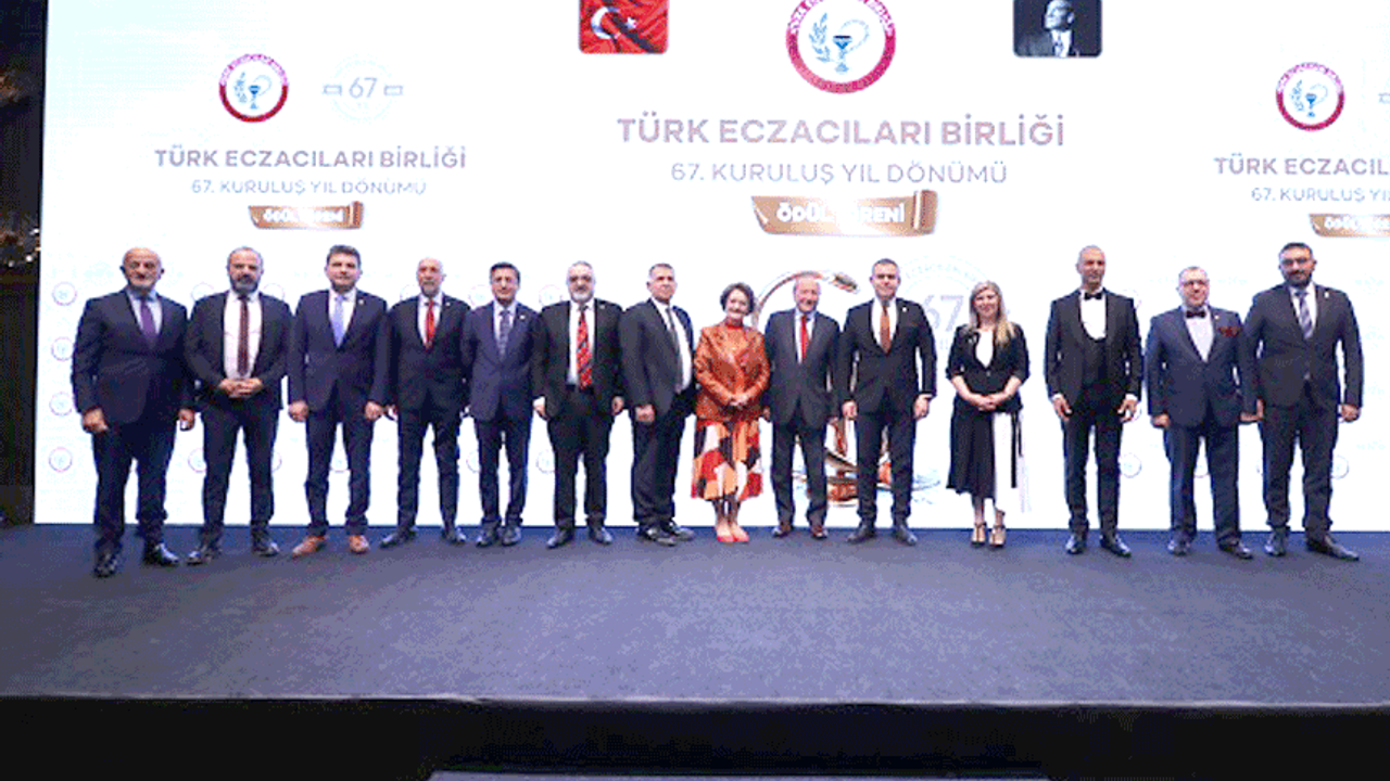 Anadolu Üniversitesi öğretim üyelerinden büyük başarı