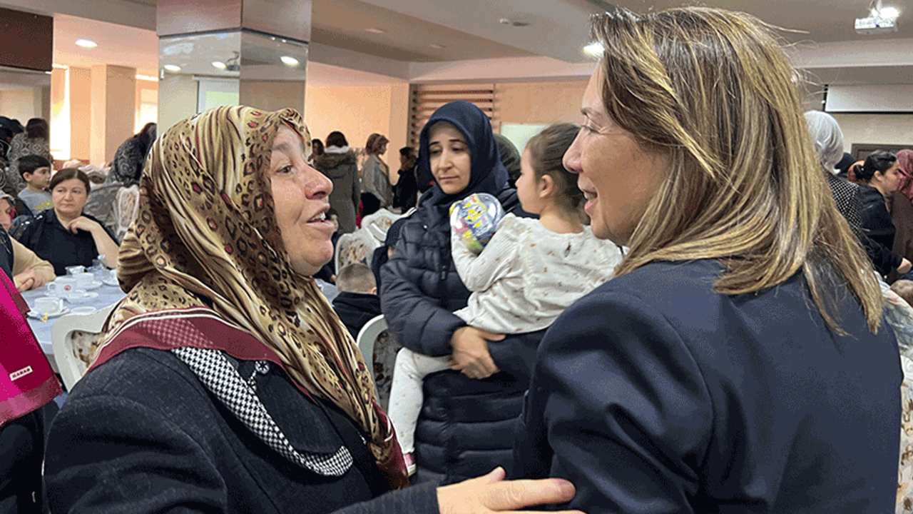 Milletvekili Günay Eskişehir'de depremzede kadınlarla buluştu