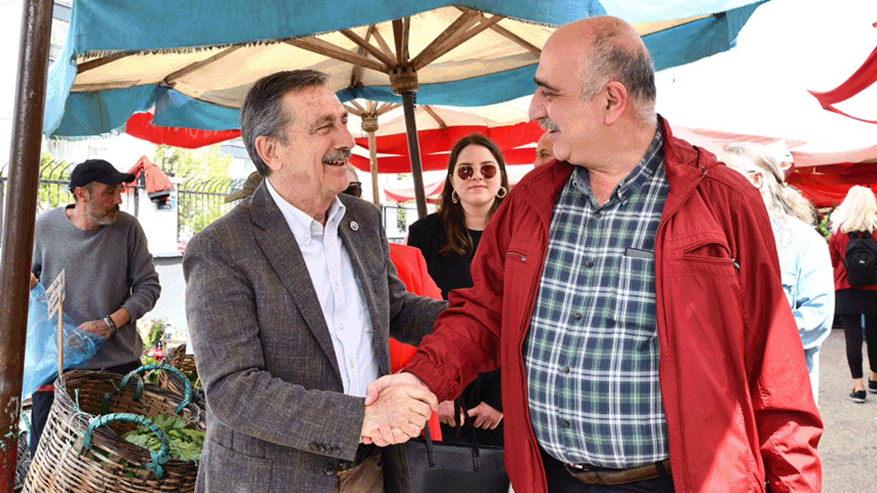 Başkan Ataç semt pazarını ziyaret etti