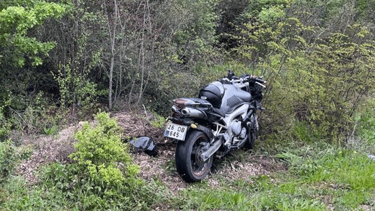 Bilecik'te motosiklet kontrolden çıktı: Sürücüsü yaralandı