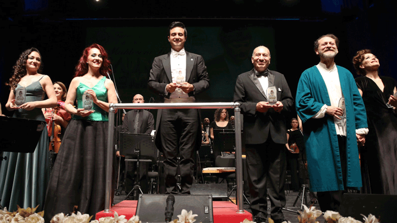 Yunus Emre Eskişehir’de görkemli bir konserle anıldı