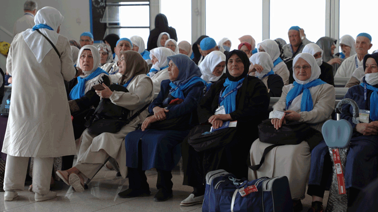 Eskişehir’deki havalimanında "hac seferleri" başladı
