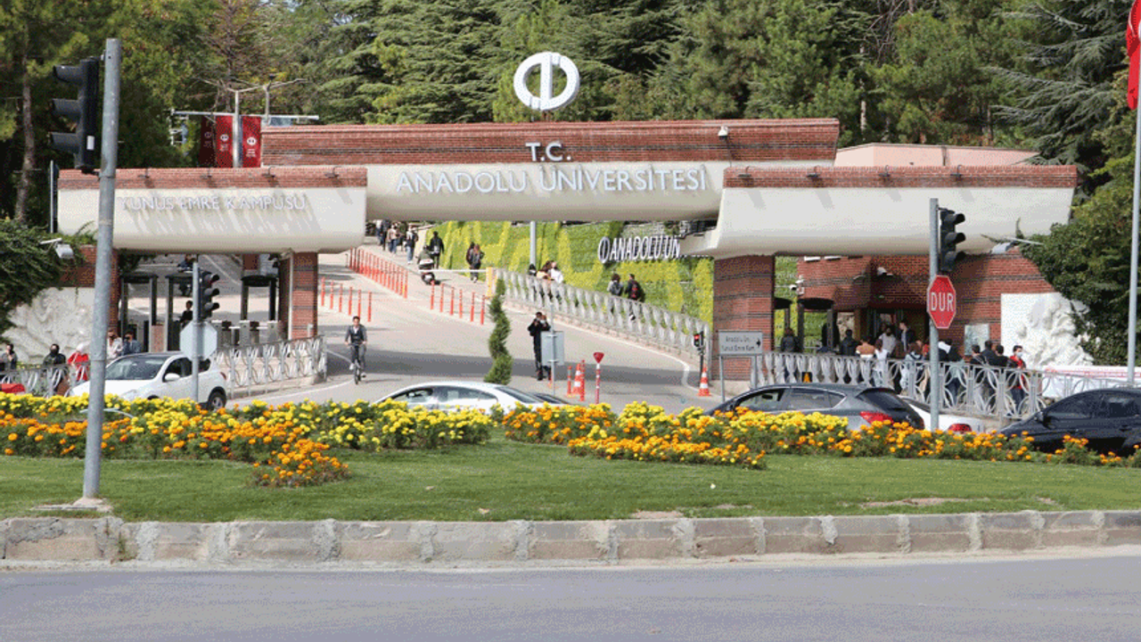 Anadolu Üniversiteliler birçok sertifikaya ücretsiz erişecek