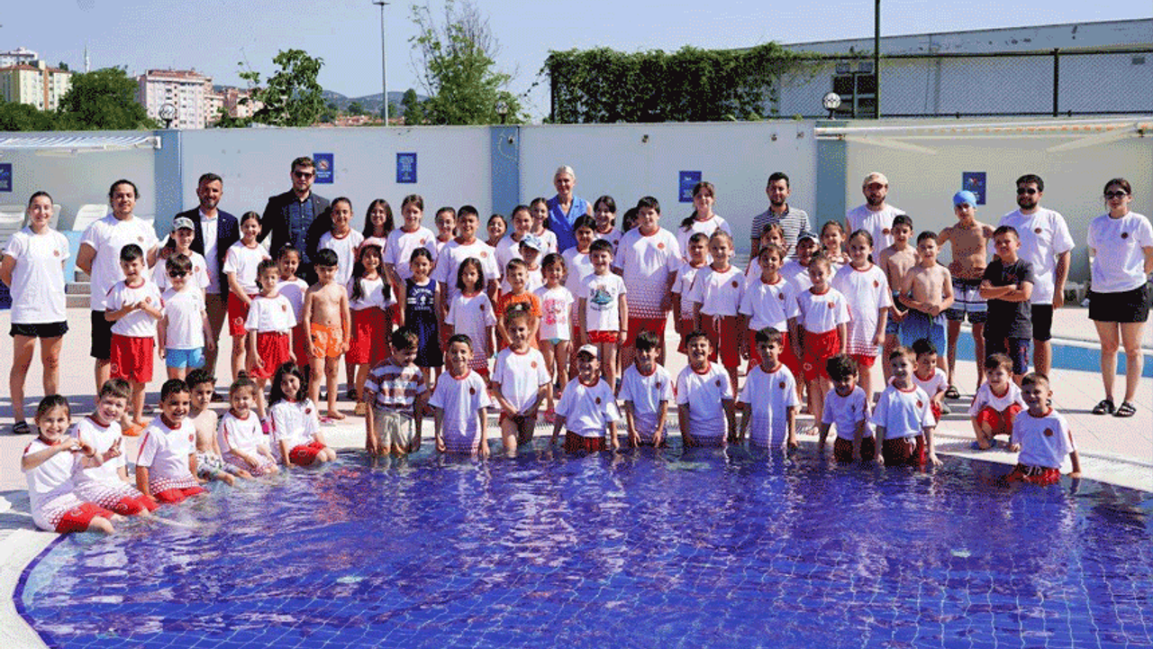 Bilecik'te Su Eğlence Dünyasında yüzme kursları başladı