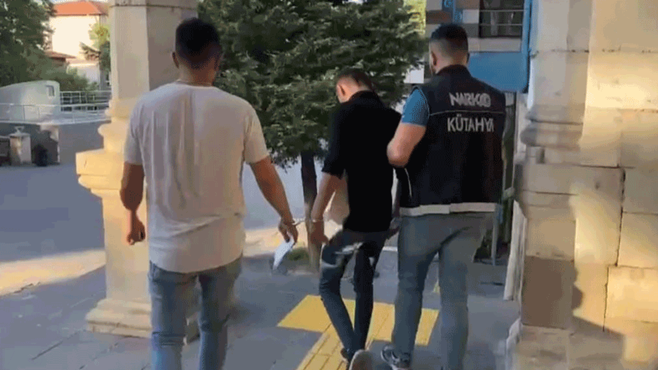 Kütahya'da polisten kaçan iki şüpheli tutuklandı