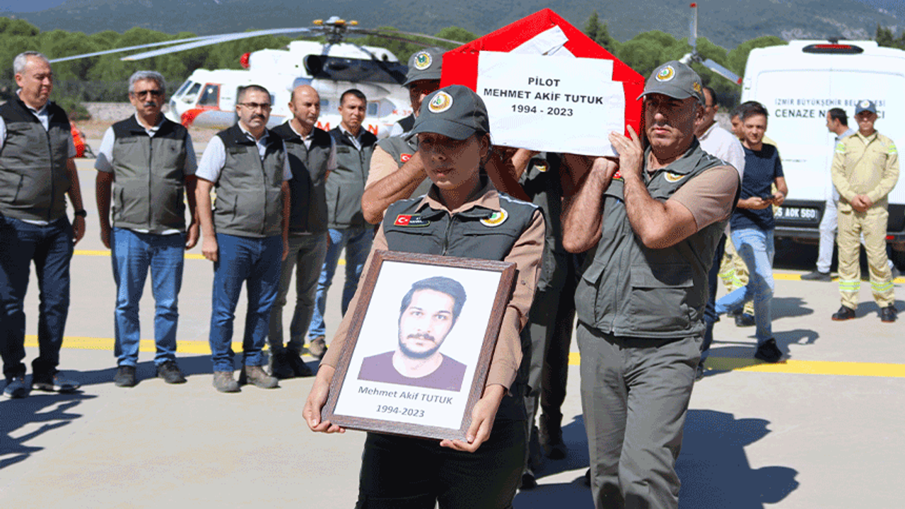 İzmir yangınında şehit düşen Pilot Mehmet Akif Tutuk Eskişehir'e uğurlandı