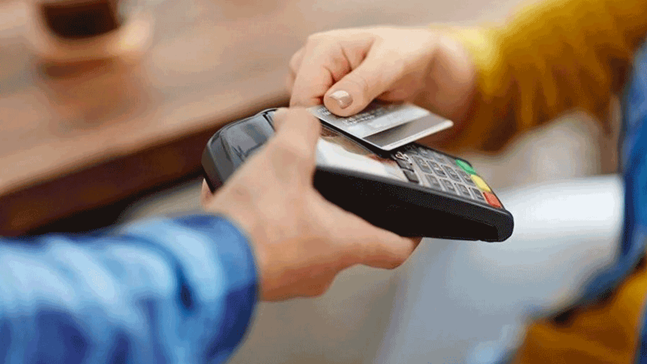 Kredi kartına taksitli alışverişte kurallar yeniden değişiyor