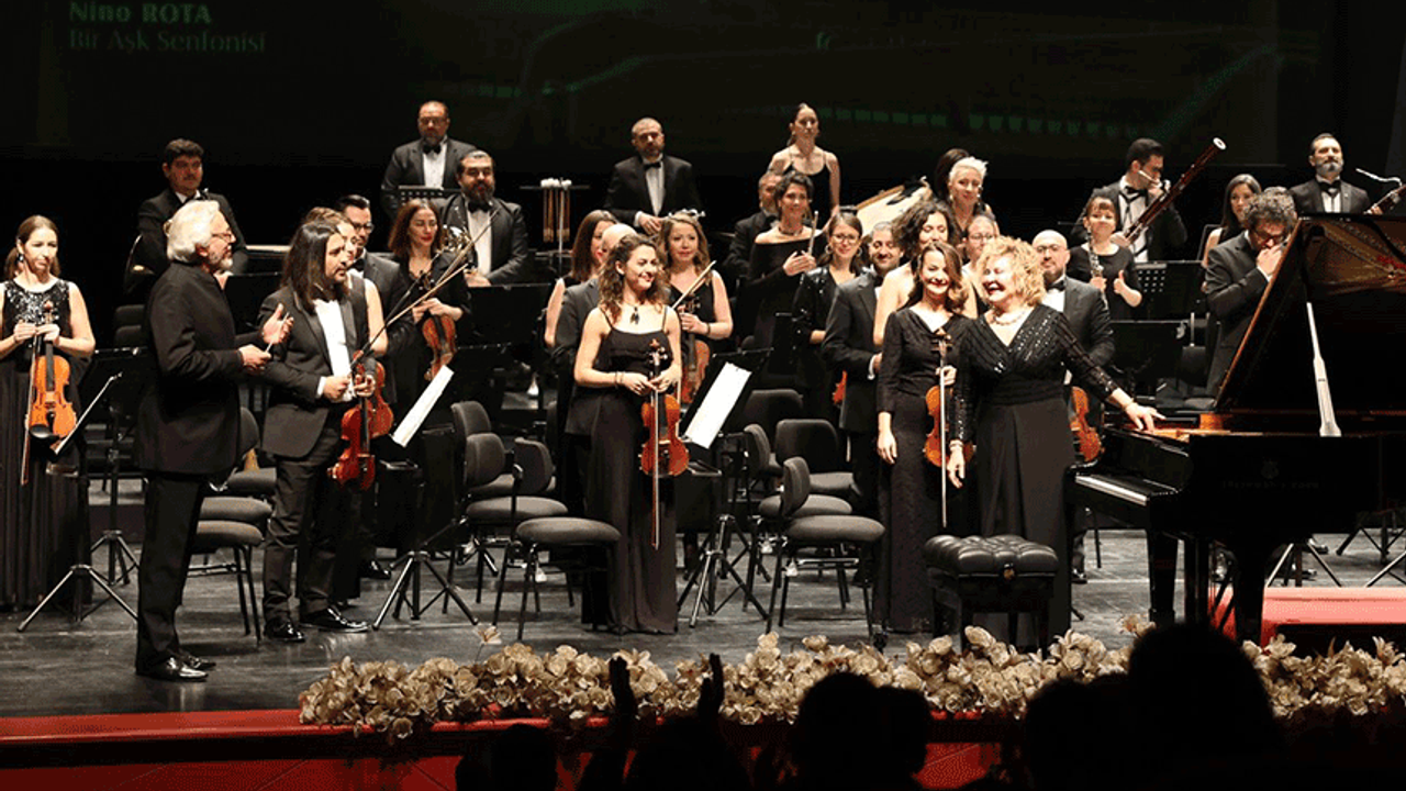 Eskişehir’de dünyaca ünlü sanatçının konseri büyüledi