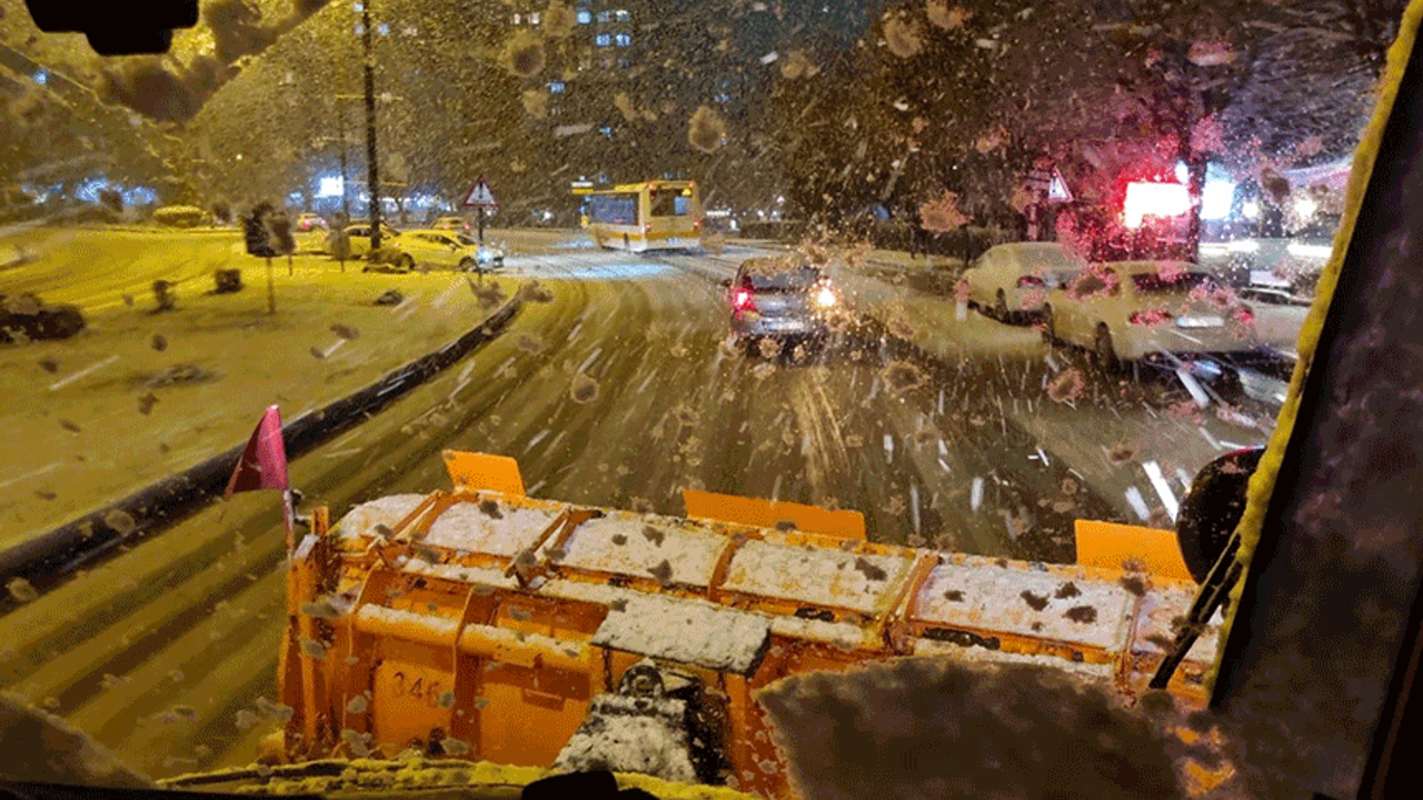 Eskişehir’de kar yağışı etkili oluyor! Okullar tatil mi?