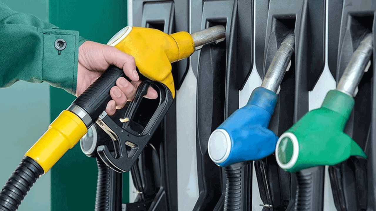 Benzine indirim geliyor: Tabelalar değişecek
