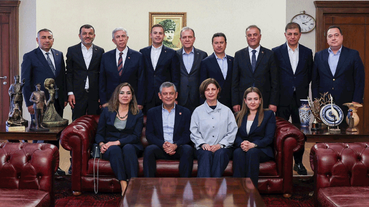 CHP’li başkanlardan olağanüstü kurultay çağrısı