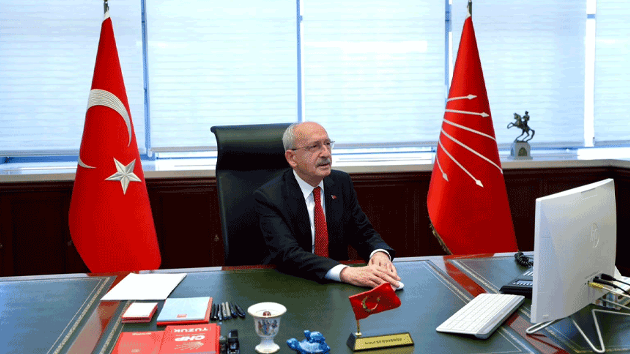 Kılıçdaroğlu 2 buçuk yıl sonra CHP Genel Merkezi'nde